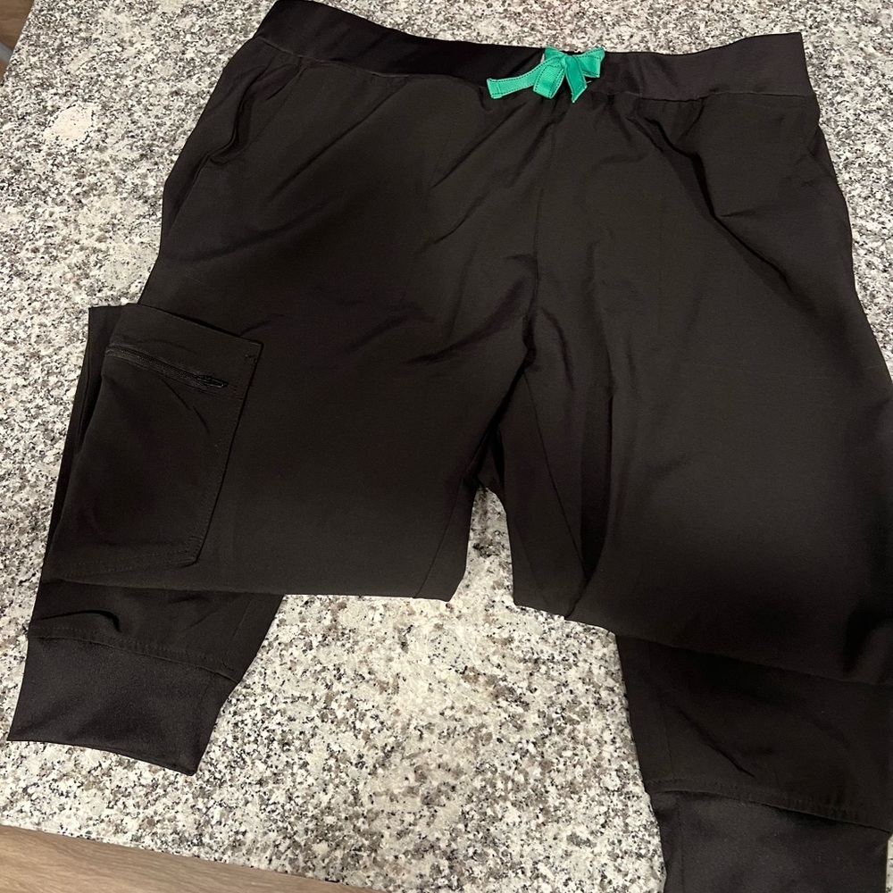 Scrub pants